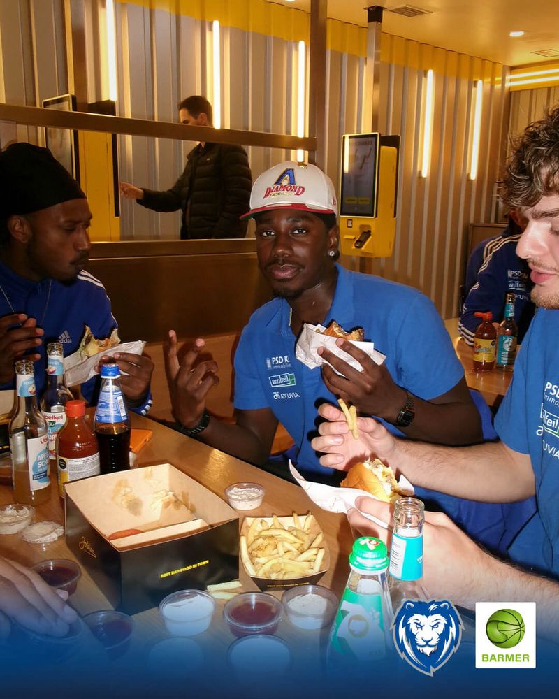 TEAM-DINNER BEI GOLDIES
