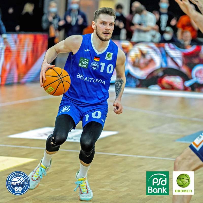 INTENSIVES PLAY-OFF-VIERTELFINALE