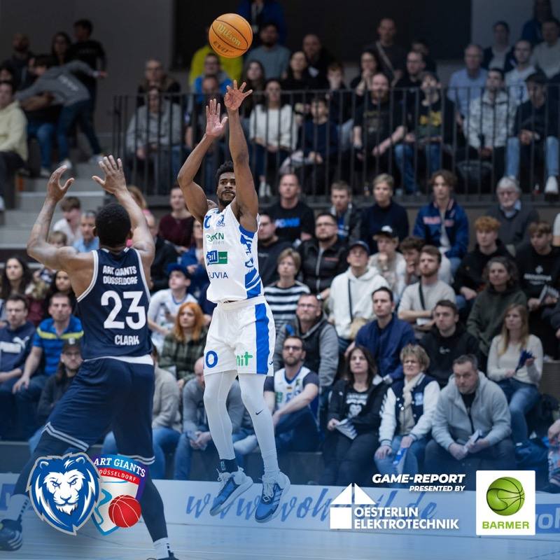 LIONS SETZEN SICH GEGEN GIANTS DURCH
