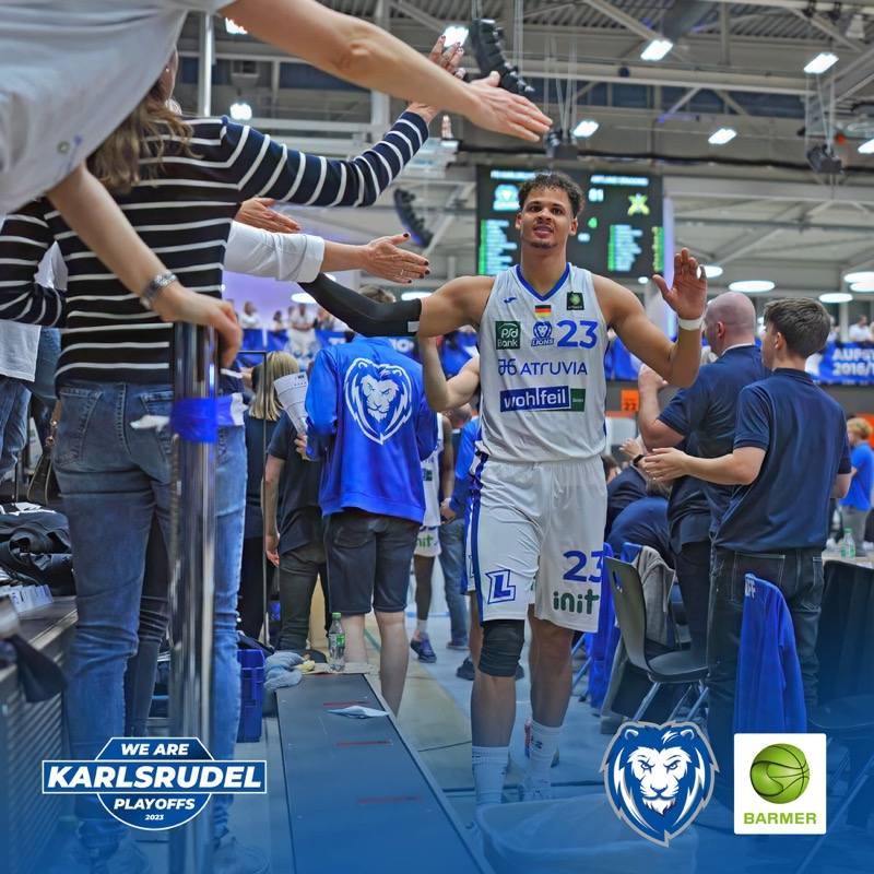 LIONS ZIEHEN INS HALBFINALE EIN
