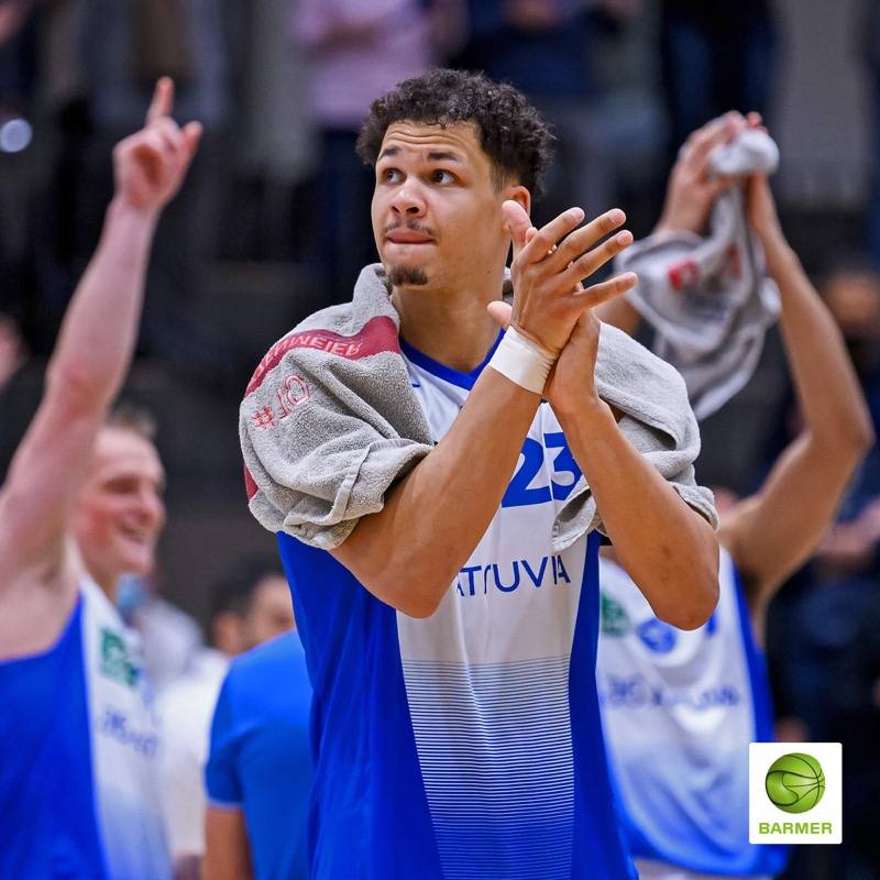 LIONS SOUVERÄN IN DER CRUNCHTIME