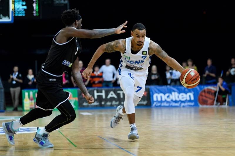 DIE LIONS MIT GRANDIOSEM STATEMENT IN PADERBORN