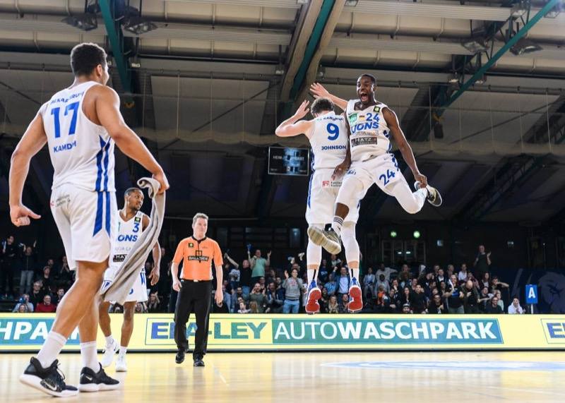 LIONS MIT PFLICHTSIEG